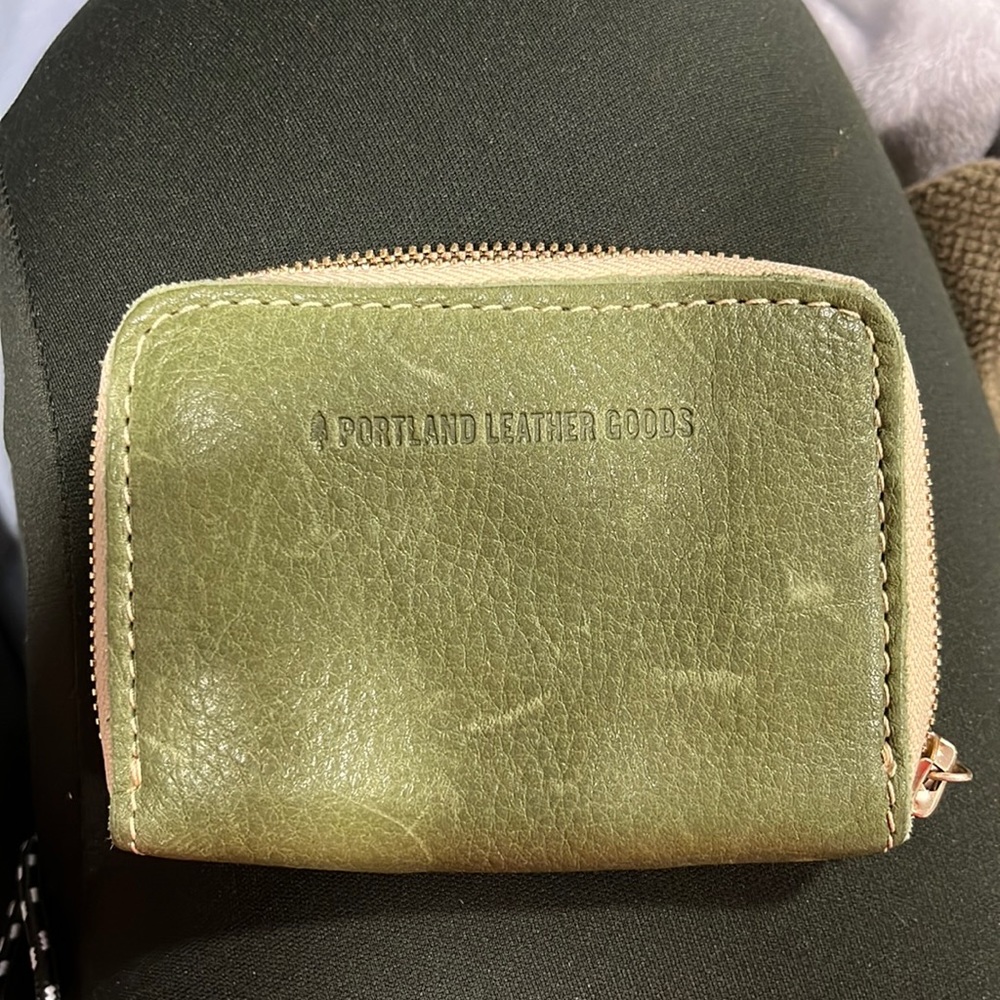 Portland Leather Goods small zip wallet in kiwi
